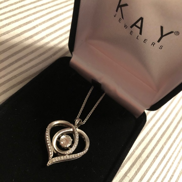 Kay Jewelers Diamond heart necklace - Picture 1 of 3